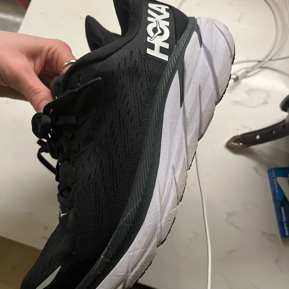 Women’s Hoka Clifton 8 running shoes